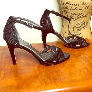 Antonio Melani Swarovski crystal black heels Sz 8